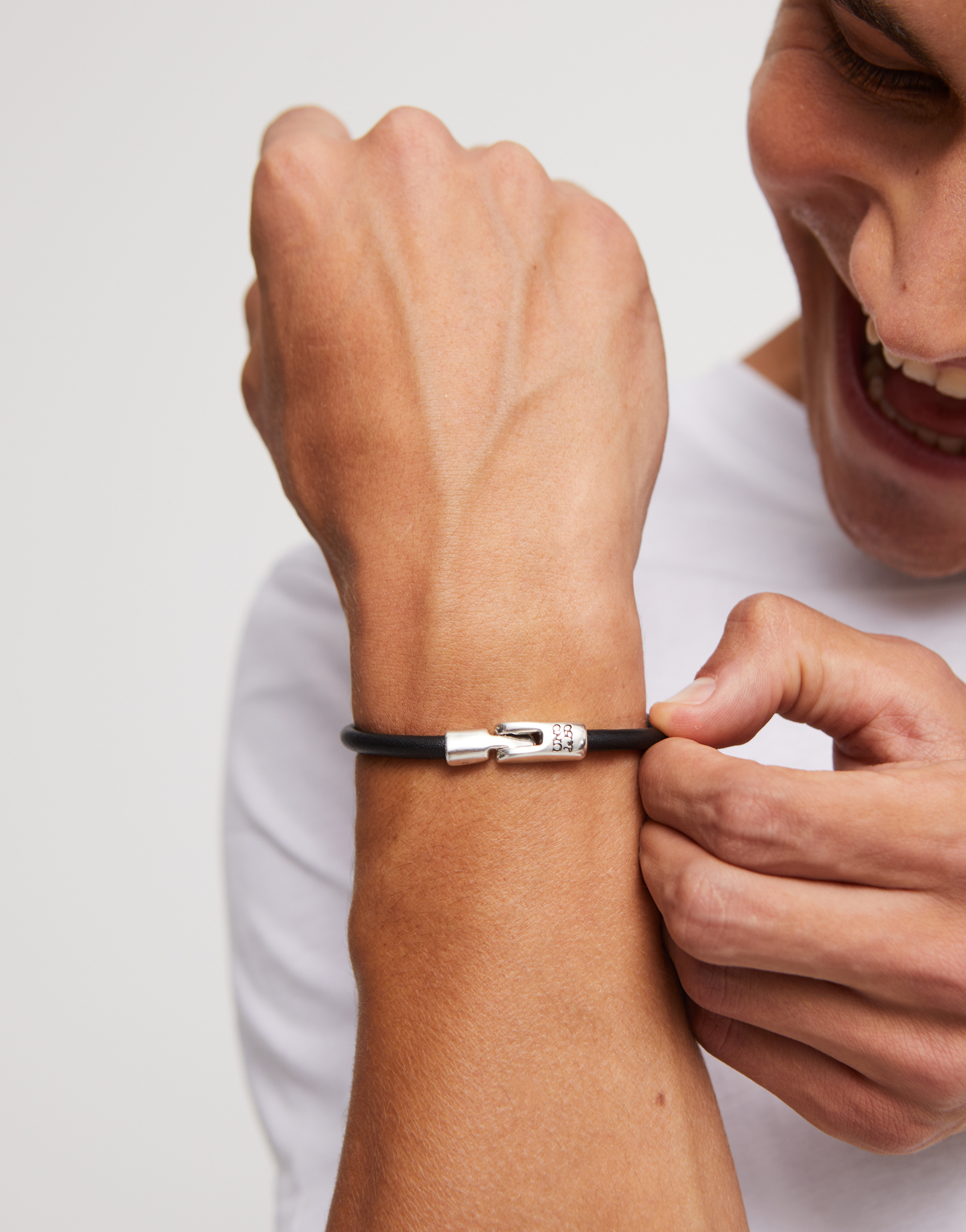 Black leather sterling silver-plated bracelet, Silver, large thumbnail